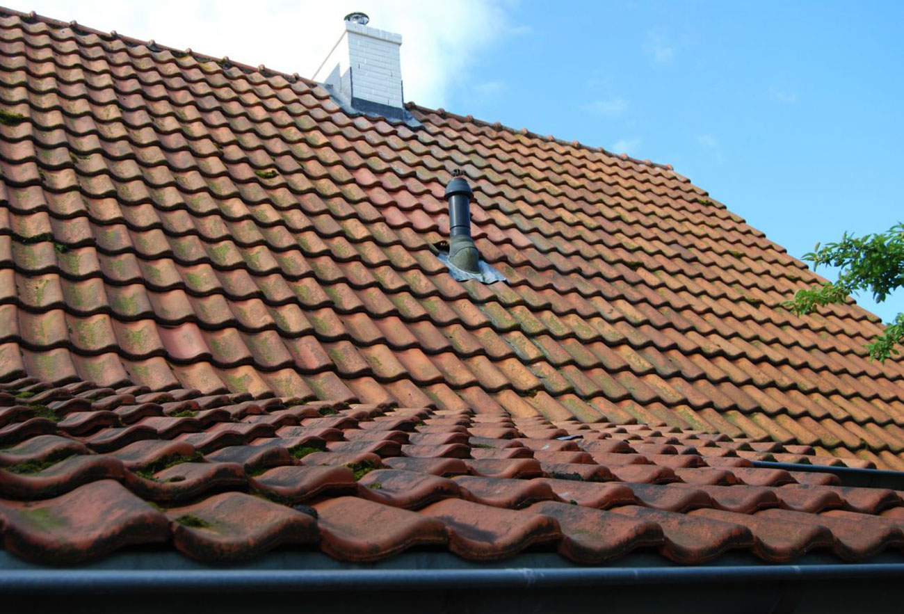 Démoussage et nettoyage  de toiture à Champigny-sur-Marne (94500) Dans le Val-de-Marne (94)
